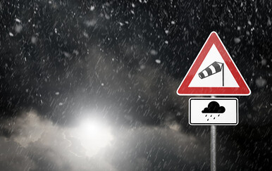 U dijelovima zemlje jake oborine i snažan vjetar