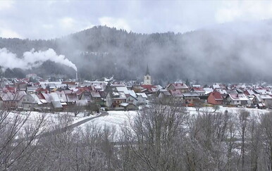Gorski kotar pod snijegom: Sanjkališta puna, zimske službe u pripravnosti