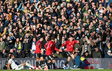 Tuga u Leedsu: Navijač preminuo nakon hitne medicinske intervencije na stadionu