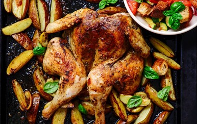 Kako napraviti Spatchcock spljoštenu piletinu?