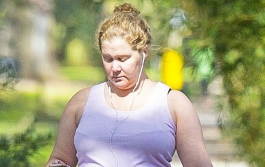 Amy Schumer pozirala u bikiniju nakon gubitka 22 kilograma