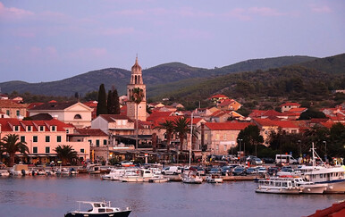 Vela Luka: Osjetno veće naknade za novorođenčad i stalna mjesečna naknada