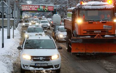 Grad Zagreb: Ralice očistile sve glavne ceste, prohodne su za prometovanje