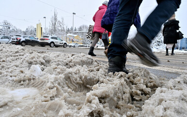 Problemi zbog snijega diljem Hrvatske