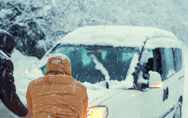Zadar: Policija proteklu noć zbog nevremena zbrinjavala putnike iz automobila