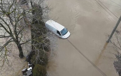 Snijeg, led poplave i prometni kolapsi! Europa se bori s ekstremnim vremenom: "Ovo je katastrofa"
