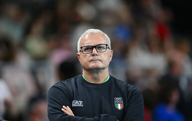 Trebali bi se boriti s Hrvatskom za polufinale, a šestorica ključnih igrača izbačena su iz reprezentacije