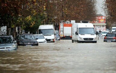Jedna osoba poginula u poplavama u Albaniji