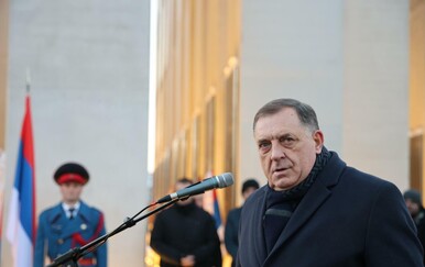 Dodik opet prijeti odcjepljenjem, Macut jamči potporu Beograda RS