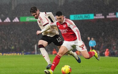 VIDEO Prvaci Engleske zaustavili Arsenal: Susret obilježio odvratan potez Gabriela Martinellija