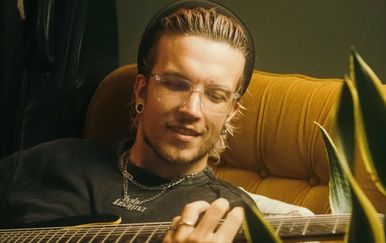 Baby Lasagna na Instagramu pozirao sa suprugom Elizabetom