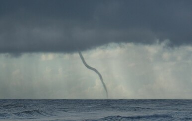 Snimljena pijavica kod Zadra
