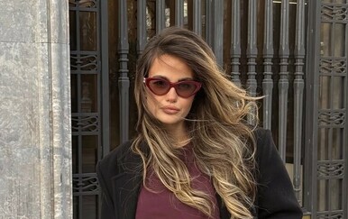 Adriana Ćaleta-Car nosi efektne gležnjače na petu modne kuće Khaite i torbu Birkin