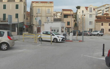 Parking u Splitu - 1
