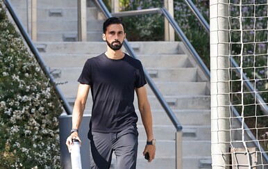 Real Madrid postavio Arbelou za novog trenera: U pitanju je jedan od Alonsovih najboljih prijatelja!