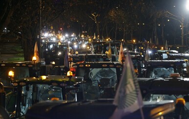 VIDEO Seljaci blokirali centar Pariza: Na ulicama stotine traktora