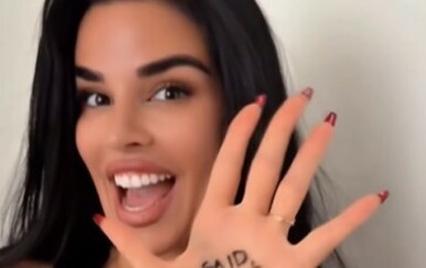 Ivana Knoll iznenadila pratitelje objavom na Instagramu