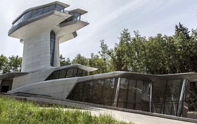 Domovi slavnih s bizarnim detaljima koji dokazuju da neke zvijezde imaju više novca nego razuma