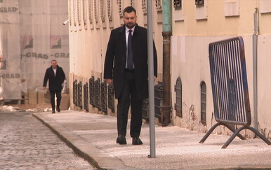 Koalicijski partneri nisu sretni zbog Plenkovićeva poteza, oporba oštra: "Skuplja autograme od Thompsona, pretvara se u posljednjeg hrvatskog komunista"