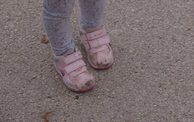 Roditelji njegovatelji ogorčeni vladinom mjerom, poručili ministru: "Neka se makne, već je pokazao da nije sposoban"