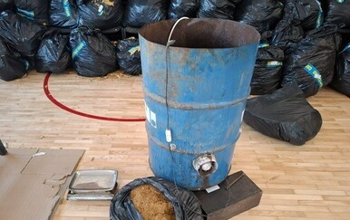 FOTO Velika zapljena u Slavoniji: Pronađeno više od dvije tone ilegalnog duhana i 42.800 eura