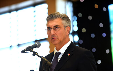 Plenković u Ozlju: Najveći ciklus ulaganja u školstvo od vremena Mažuranića