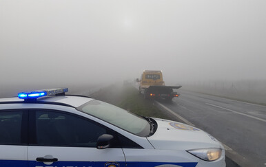 U blizini Bjelovara s ceste sletio automobil, policija: "Sumnja se da je čovjek umro prirodnom"