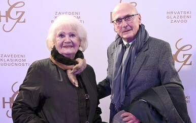 Oliver Mlakar snimljen u rijetkom izlasku u javnosti