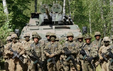 Tusk: Poljska neće slati svoje vojnike na Grenland