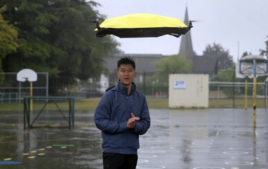 Lebdeći kišobran I Build Stuff