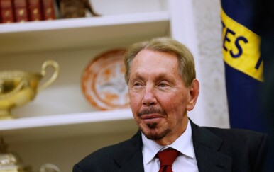 Milijarder Larry Ellison promijenio ime jahte kad je shvatio koje je njegovo prikriveno značenje