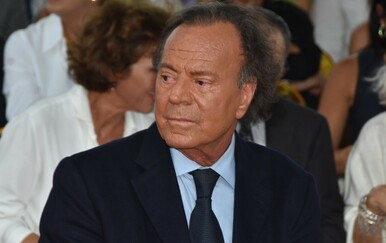 Španjolski pjevač Julio Iglesias negirao optužbe za seksualno zlostavljanje