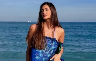 Laura Gnjatović zapalila Instagram prizorima s plaže