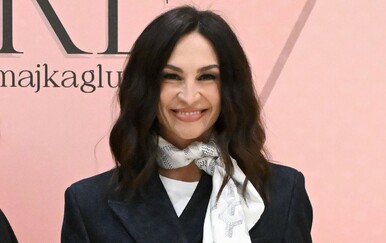 Monika Olujić snimljena u rijetkom izlasku