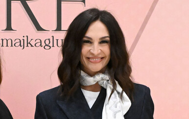 Monika Olujić na premijeri monodrame "Žena, majka, glumica"