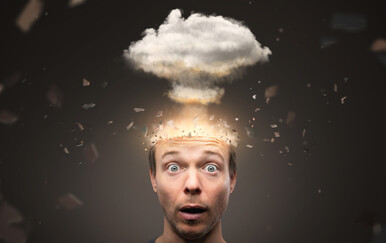 "Ako atomska bomba može fizički uništiti cijelo stanovništvo, AI može kognitivno uništiti čovječanstvo"