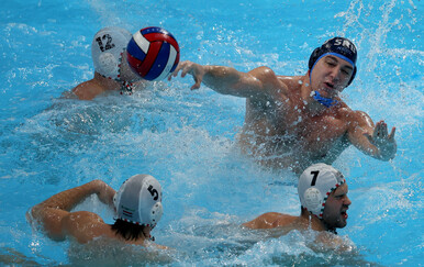 Vaterpolo: Srbija dobila Mađarsku i prva izborila polufinale Europskog prvenstva!