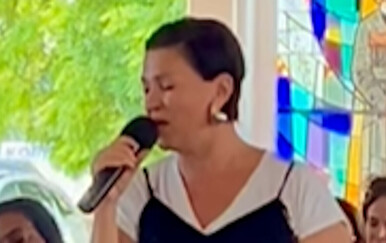 Nina Badrić zapjevala u crkvi na Angvili