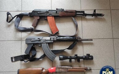 Policija stigla zbog glasne glazbe pa kod mladića pronašla oružje