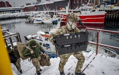 Danska šalje još vojnika na Grenland