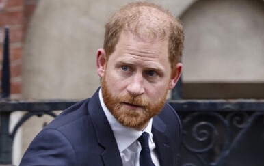 Princ Harry stigao na davanje iskaza u suđenju