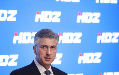 UŽIVO Premijer Plenković daje izjave za medije