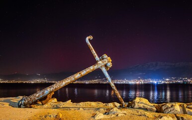 FOTO i VIDEO: Polarna svjetlost spektakularno obojala nebo iznad Hrvatske