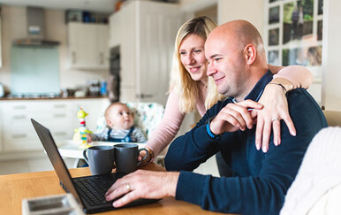 Dobre vijesti za tisuće roditelja: Provjerite račune, uskoro sjeda novac