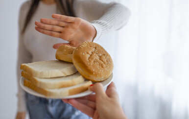 Izbacivanje glutena iz prehrane može dovesti do gubitka kilograma, ali ne zbog razloga na koji bi ste prvi pomisili