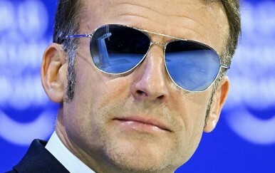 Macron u Davosu u stilu Top Guna: Obrušio se na politiku SAD-a