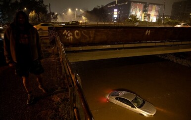 VIDEO Dijelovi Grčke pod vodom, jedna osoba poginula, nastale strašne bujice