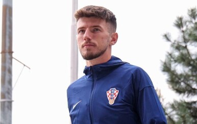 Tko je novopečena supruga Petra Sučića?