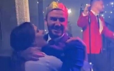 Otkrivena prava istina o plesu Victorije Beckham na vjenčanju sina?