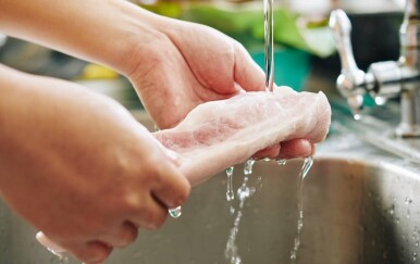 10 loših kuharskih navika kojih biste se trebali riješiti